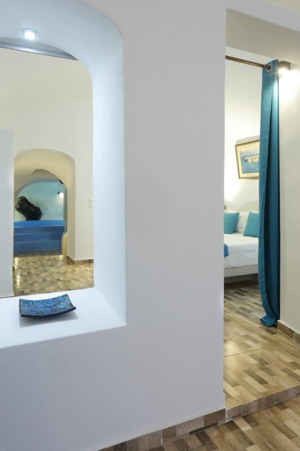 Church And Cave - Santorini Private Residences *